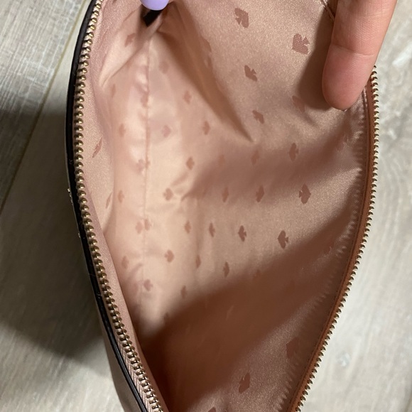 Kate Spade Large Leather Pouch/Clutch in Very Good Condition - Picture 7 of 8